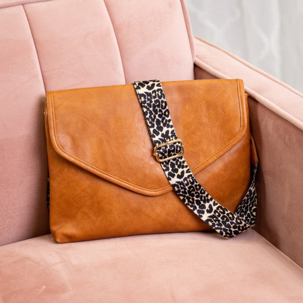 Jaelee Foldover Crossbody | Leopard Animal Strap